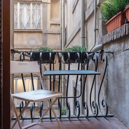Guesthost - Charming Near Piazza Di Spagna Daire *