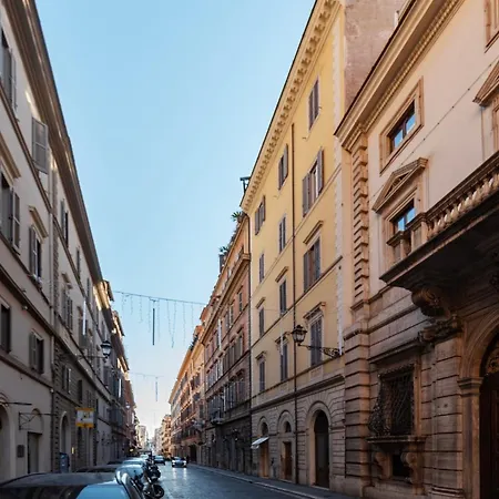 Lägenhet Guesthost - Charming Near Piazza Di Spagna Rom