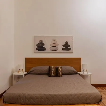 Guesthost - Charming Near Piazza Di Spagna *